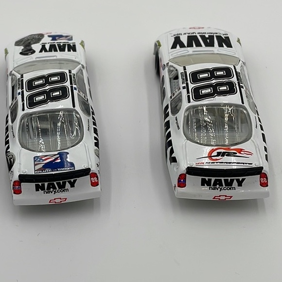 Brad Keselowski Loose Car Lot Diecast Number 88 Navy First Win 1:64 Scale - Picture 5 of 7